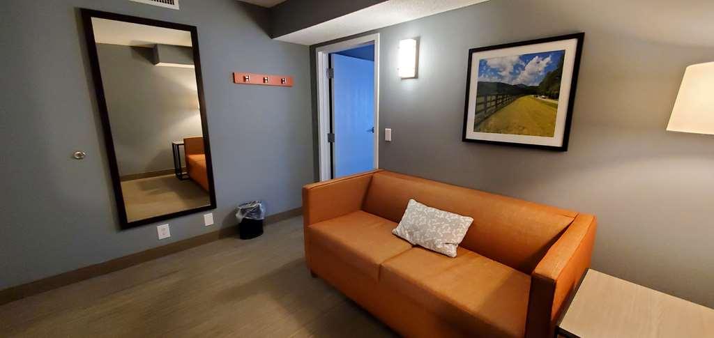 Hotel Hampton - 3*