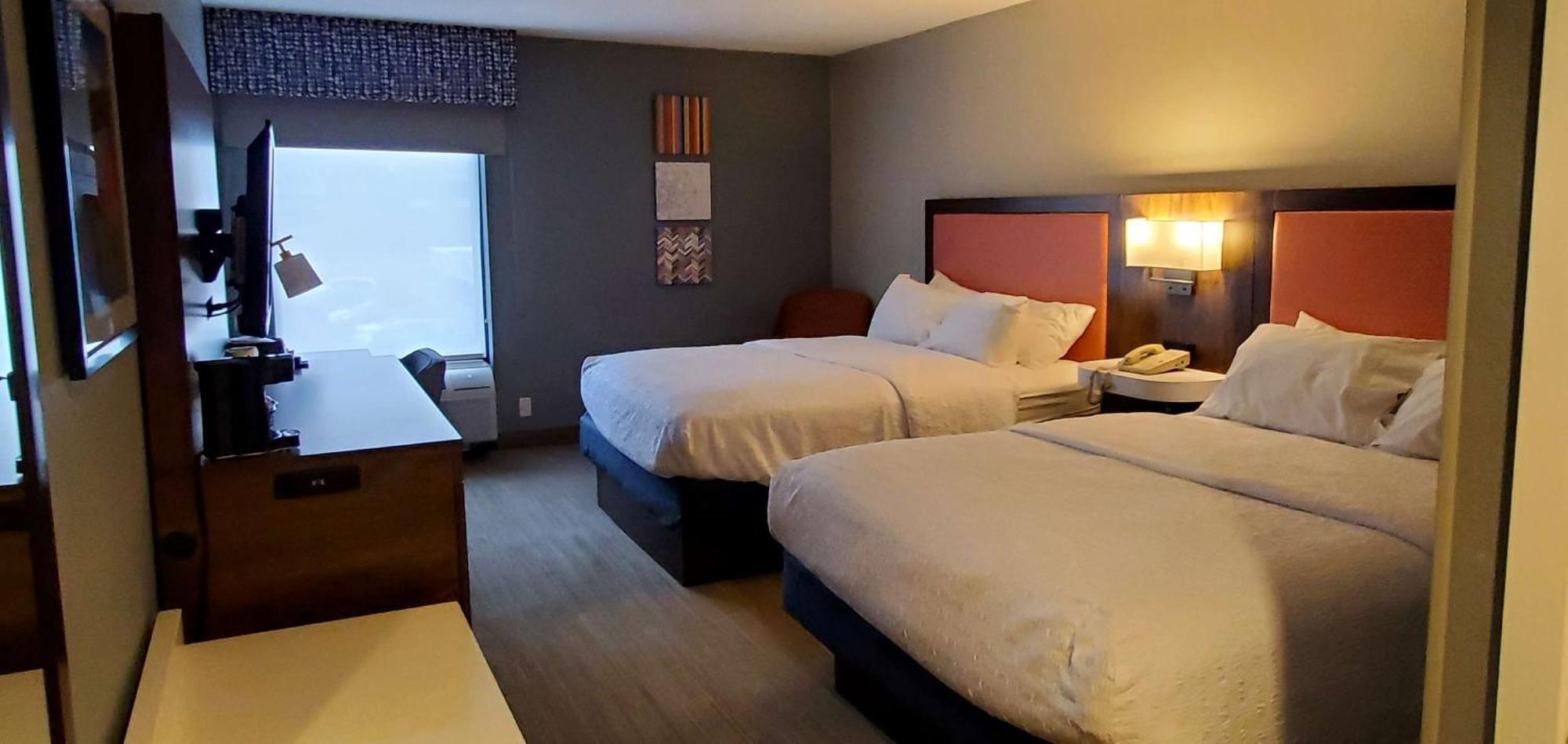Hampton - 3*