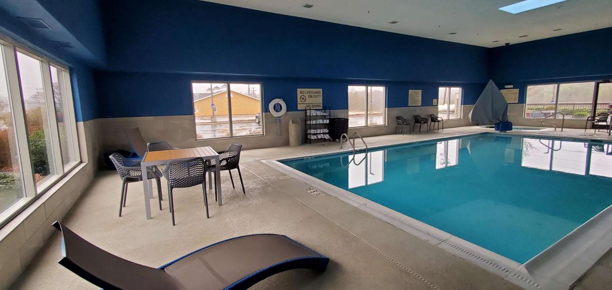 Hampton - 3*
